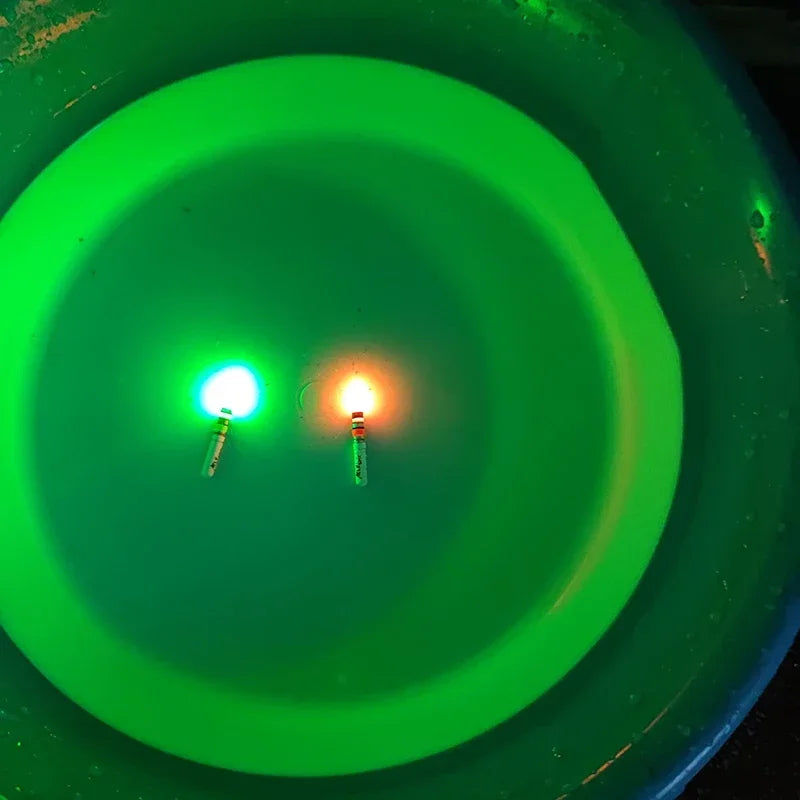 10pcs Light Sticks Green / Red Work with CR322 Battery LED Lamp Lightstick Luminous Night Fishing Tackle Accessory J553